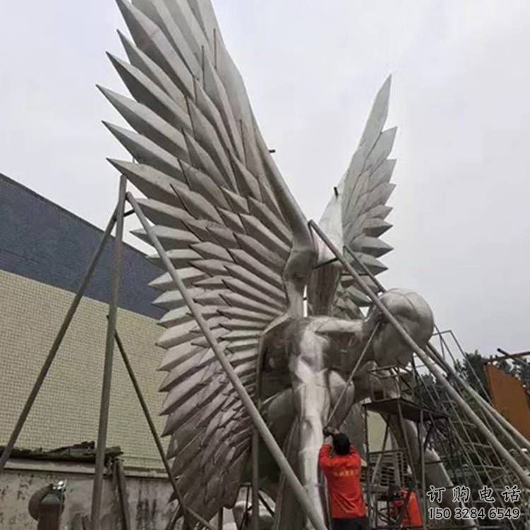 房地產(chǎn)翅膀雕塑廠家，仿古景觀雕塑，噴砂制造