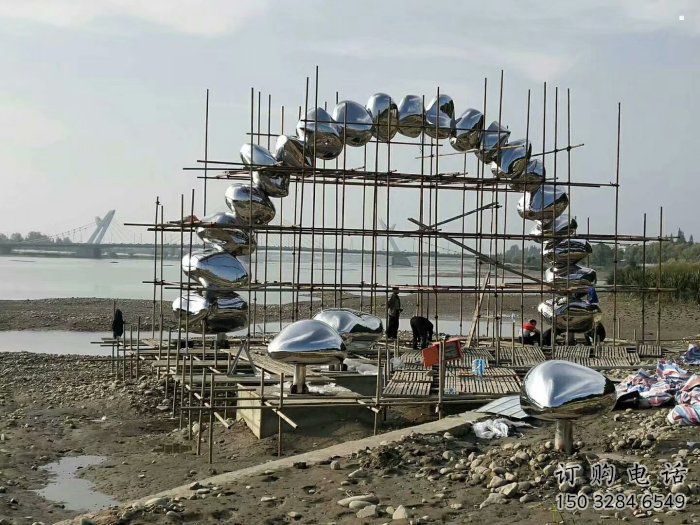 不銹鋼鵝卵石大門雕塑生產(chǎn)制作 不銹鋼鵝卵石大門雕塑生產(chǎn)制作