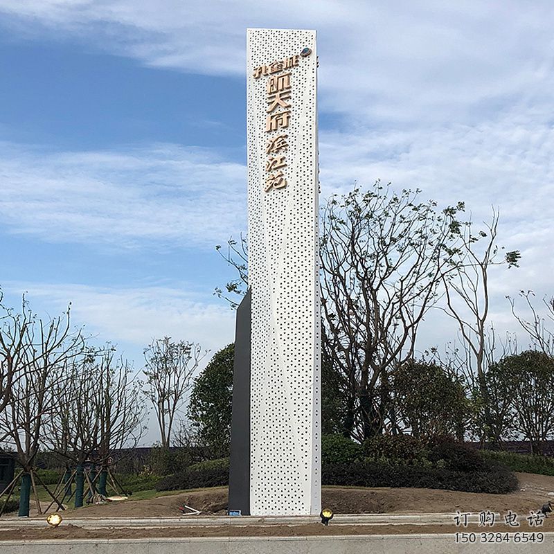 鏤空工藝導(dǎo)向牌雕塑，不銹鋼鏤空工藝制作