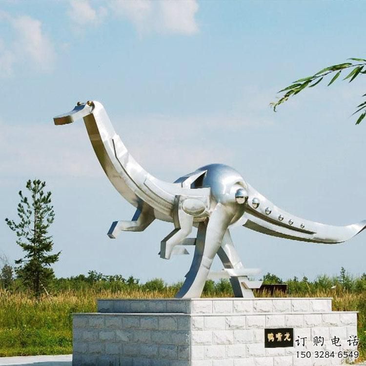 恐龍雕塑標(biāo)準(zhǔn)，廣場雕塑，鏡面恐龍雕塑廠家