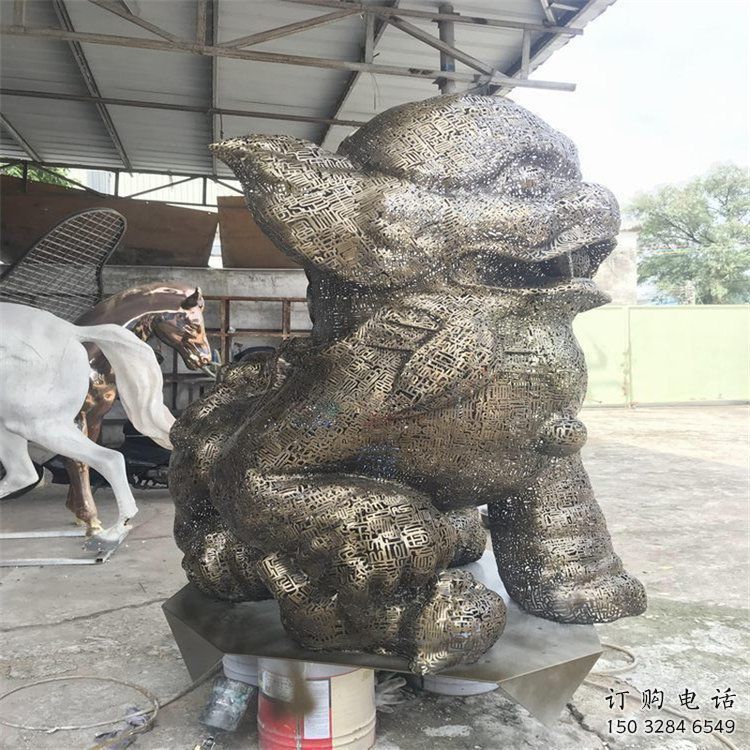 廣場獅子雕塑訂做，鏤空雕塑，不銹鋼透雕獅子雕塑