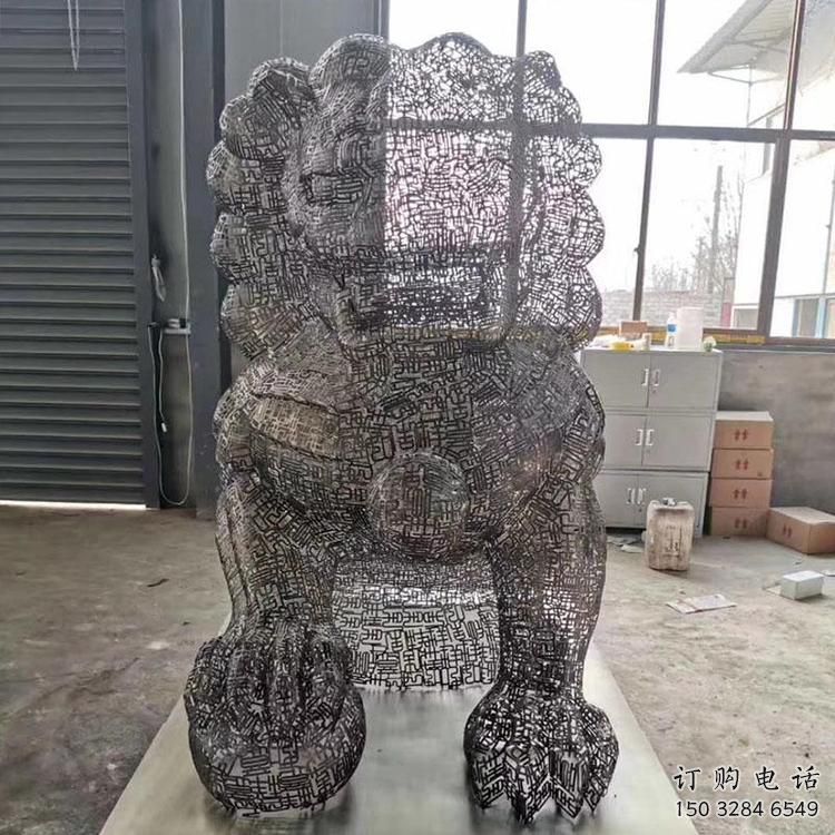 鏤空獅子雕塑預定，城區(qū)小品，不銹鋼獅子雕塑制造商