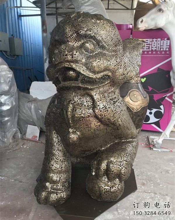 透雕獅子雕塑精品，鏤空編織工藝，不銹鋼獅子雕塑供求