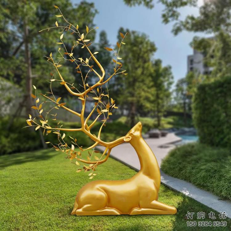 金屬梅花鹿雕塑制造，公園雕塑，仿真梅花鹿雕塑展品