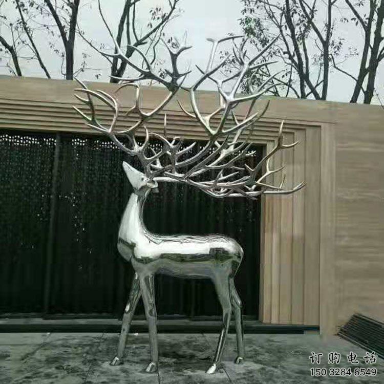 梅花鹿雕塑優(yōu)選，城市裝飾，展示鏡面梅花鹿雕塑定做