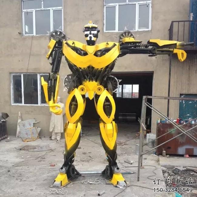 承接動漫機(jī)器人雕塑