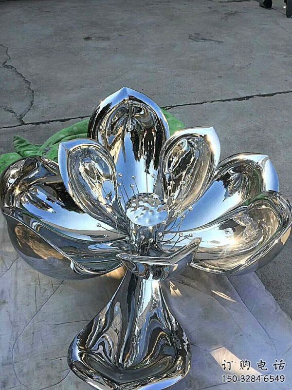 荷花雕塑制作廠家，白鋼組合，公共鏡面荷花雕塑優(yōu)選