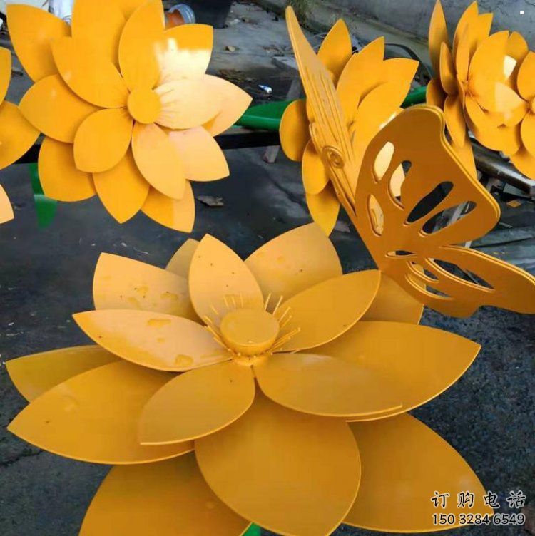 黃蓮花雕塑預(yù)定，露天雕塑，公園烤漆黃蓮花雕塑廠家