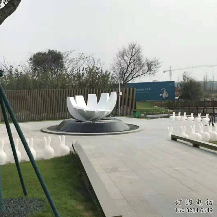 蓮花雕塑生產(chǎn)廠家，城市裝飾，幾何蓮花雕塑選定