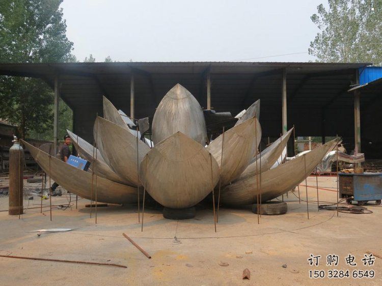 蓮花雕塑擺件定制，市標(biāo)雕塑，不銹鋼蓮花雕塑廠家