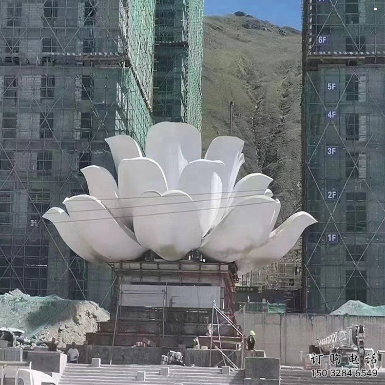 鏤空蓮花雕塑定制，城市裝飾，花園燈光蓮花雕塑承接