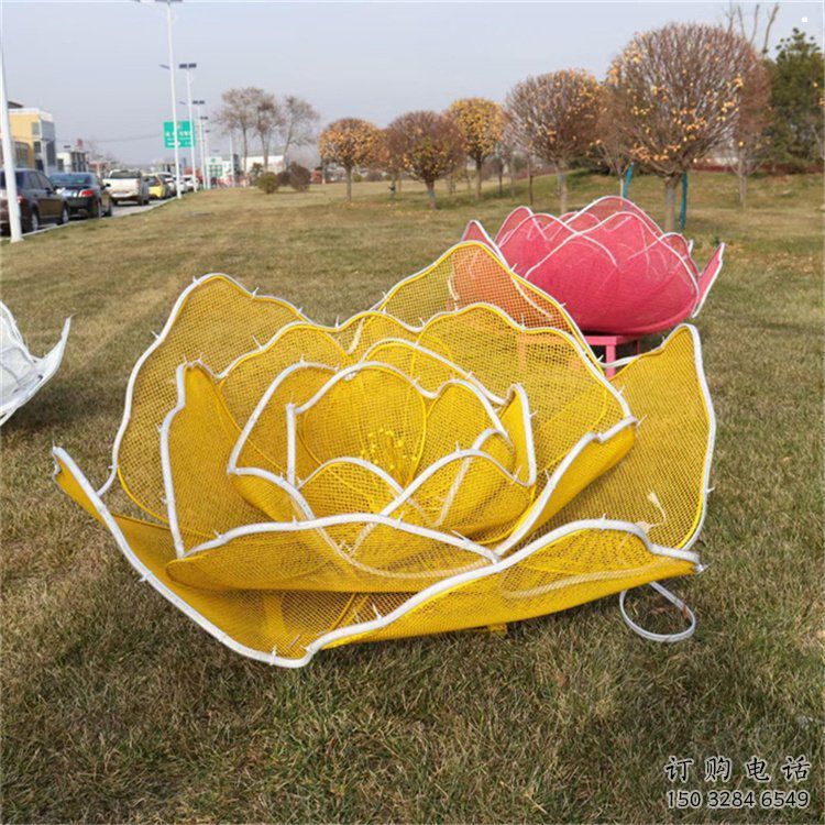 玫瑰花雕塑選用，彩鋼制作，燈光鏤空玫瑰花雕塑制造商