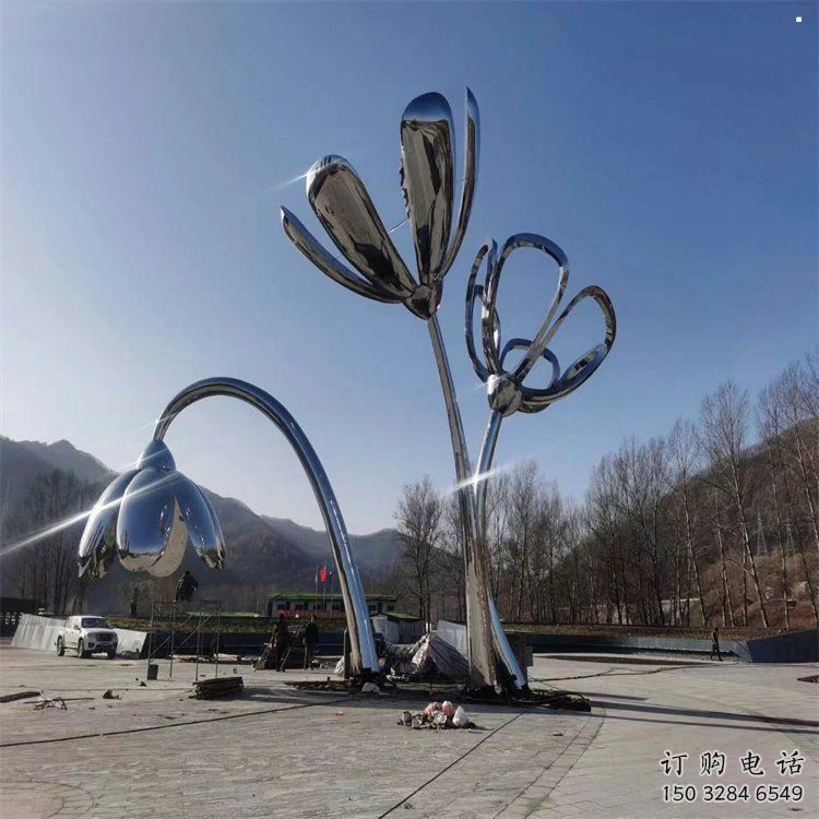 鏡面喇叭花雕塑，廣場花卉雕塑，美陳藝術(shù)建筑系列