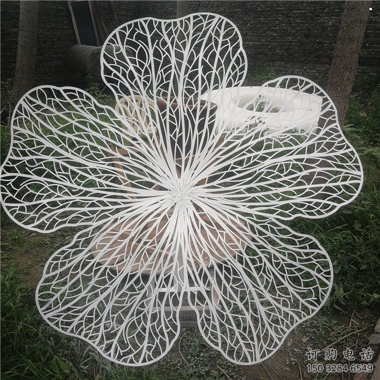 梨花雕塑選定，拉絲工藝，景觀不銹鋼梨花雕塑預(yù)定