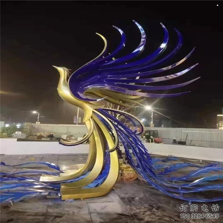 孔雀雕塑廠家，景區(qū)雕塑，景觀不銹鋼孔雀雕塑提供