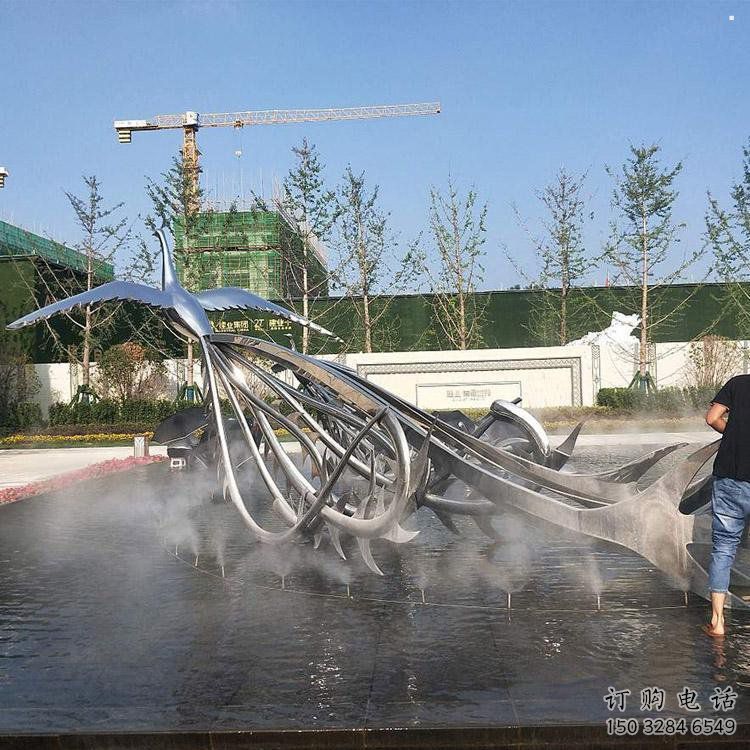 白鋼孔雀雕塑精選，景觀概念，不銹鋼孔雀雕塑廠家