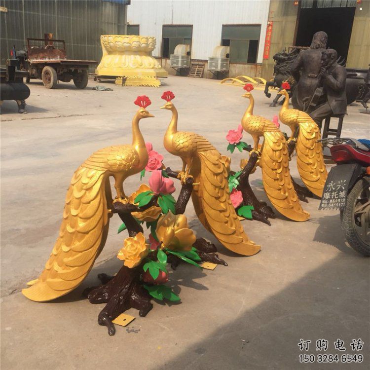 戶外孔雀擺放批發(fā)，景觀雕塑，銅孔雀雕塑生產(chǎn)商