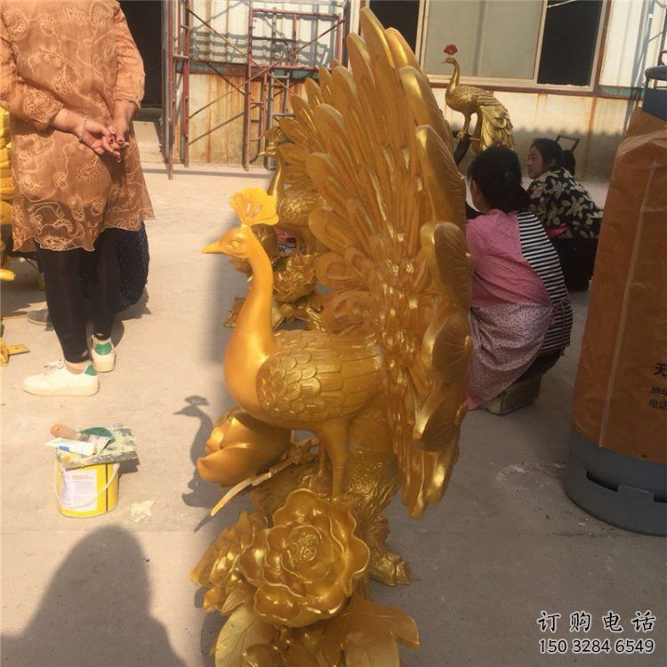 花園孔雀雕塑點(diǎn)擊，多彩藝術(shù)，銅孔雀雕塑承接