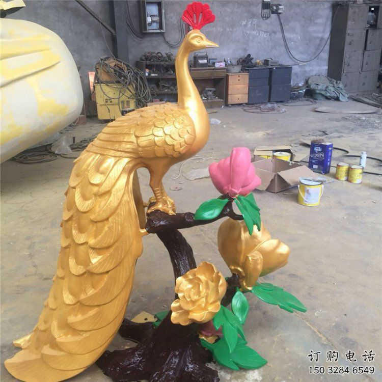 孔雀雕塑廠家，美陳雕塑，制造銅孔雀雕塑公司?