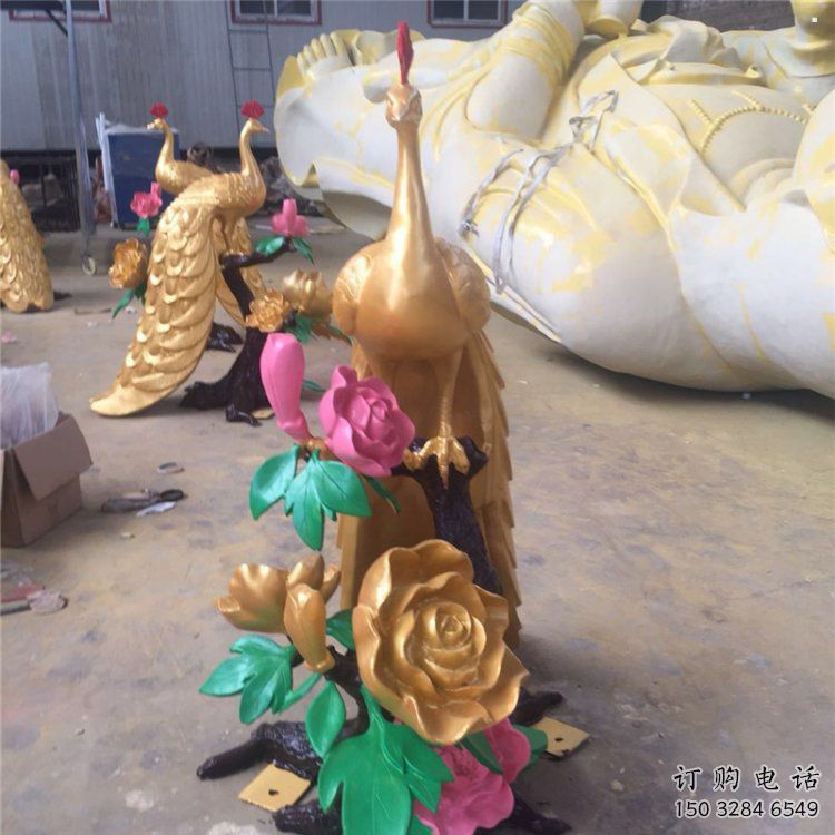 制造孔雀雕塑展品，黃銅材質(zhì)，銅孔雀雕塑廠家常用