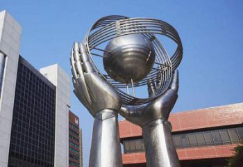 地球儀雕塑定做，小區(qū)擺件，鏡面手托地球儀雕塑制作