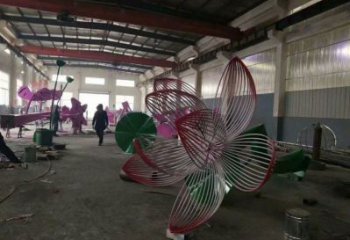 鏤空蓮花雕塑指用，小區(qū)雕塑，廣場燈光蓮花雕塑制作