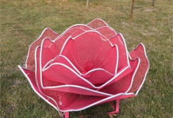 玫瑰花雕塑定做，公園雕塑，鏤空玫瑰花雕塑生產(chǎn)廠家