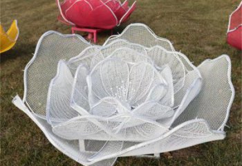 牡丹花雕塑供應(yīng)，燈光雕塑，鏤空牡丹花雕塑定制廠家