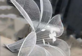 鏤空蘭花雕塑