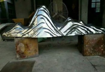 小區(qū)假山雕塑，拉絲景觀雕塑，抽象效果