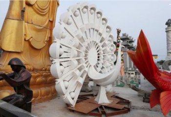 孔雀開屏雕塑擺件，地標(biāo)擺件，孔雀開屏雕塑生產(chǎn)商