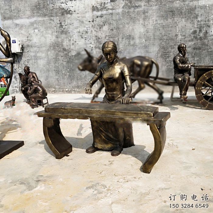 彈古箏雕塑制造商，小區(qū)擺件，民俗人物雕塑提供