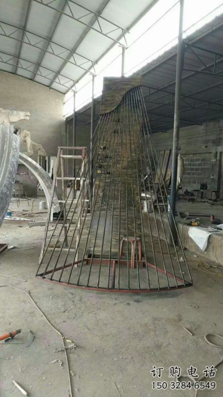 馬頭琴雕塑定做，廣場雕塑，不銹鋼馬頭琴雕塑提供