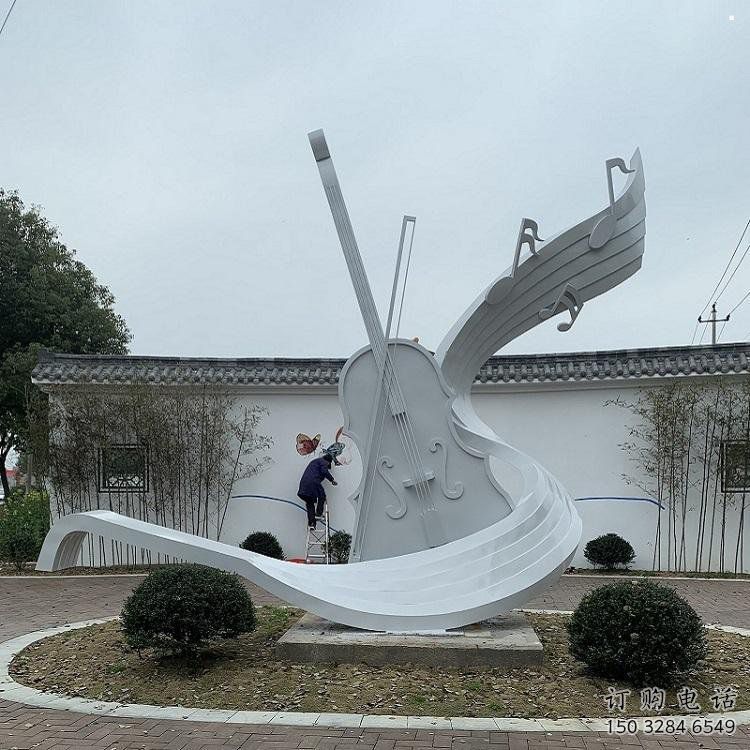 小提琴雕塑訂做，室外軟裝，不銹鋼小提琴雕塑供應(yīng)