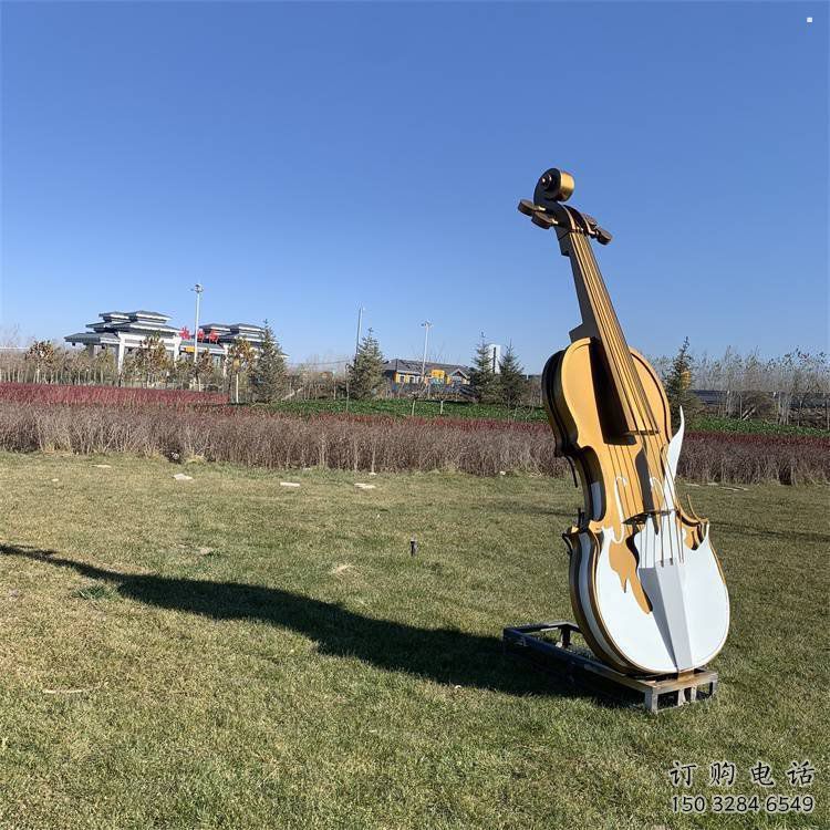 小提琴雕塑供需，室外軟裝，不銹鋼小提琴雕塑制作