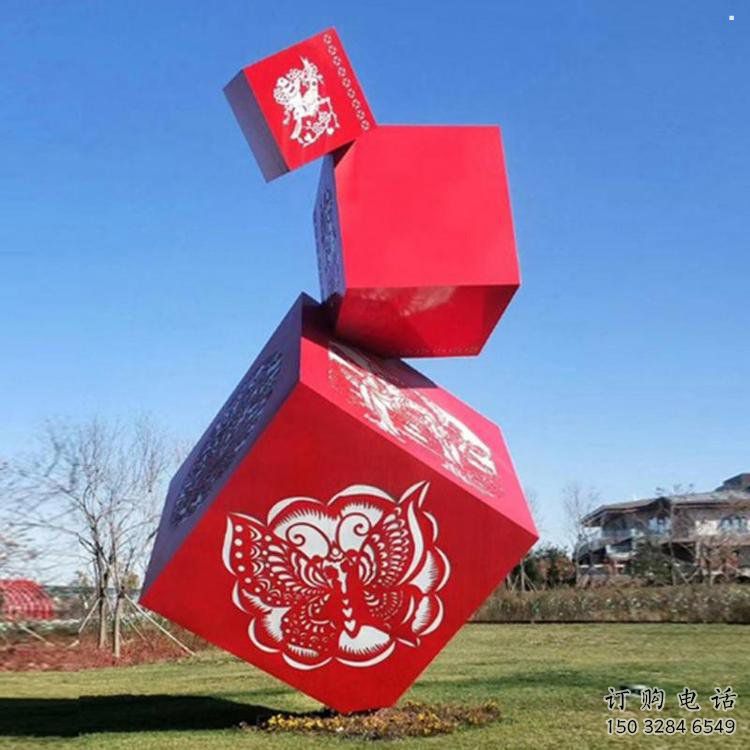 幾何體雕塑標(biāo)準(zhǔn)，景區(qū)案例，不銹鋼幾何體雕塑常用