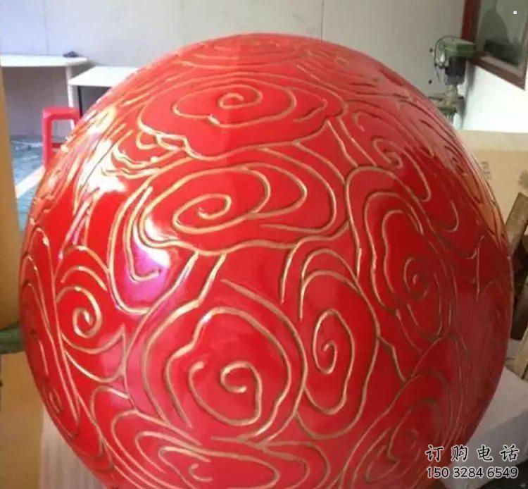 鏤空球雕塑廠家，美陳雕塑烤漆鏤空球雕塑優(yōu)選