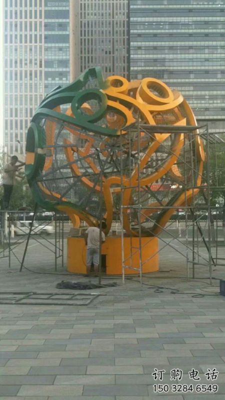 鏤空球雕塑定制，街頭雕塑，烤漆鏤空球雕塑制作