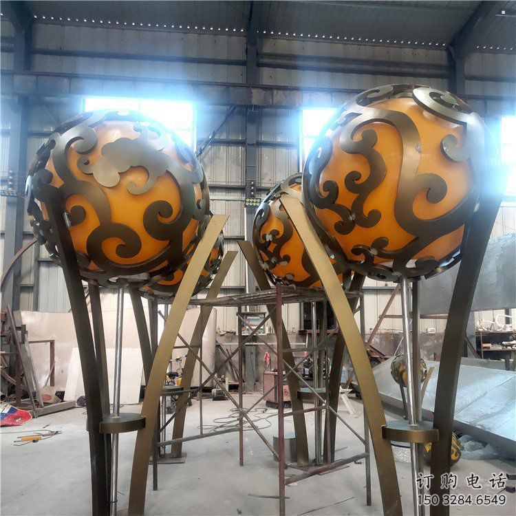 空心球雕塑提供，白鋼構(gòu)件，鏤空空心球雕塑生產(chǎn)