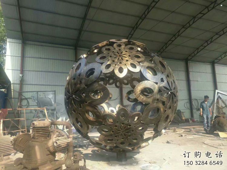 球體雕塑供應(yīng)，花園小品，不銹鋼球體雕塑展品