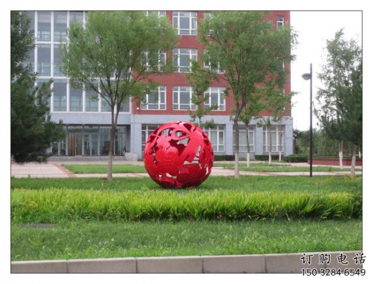 大型花紋球雕塑選用，陸地?cái)[件，不銹鋼花紋球雕塑廠家