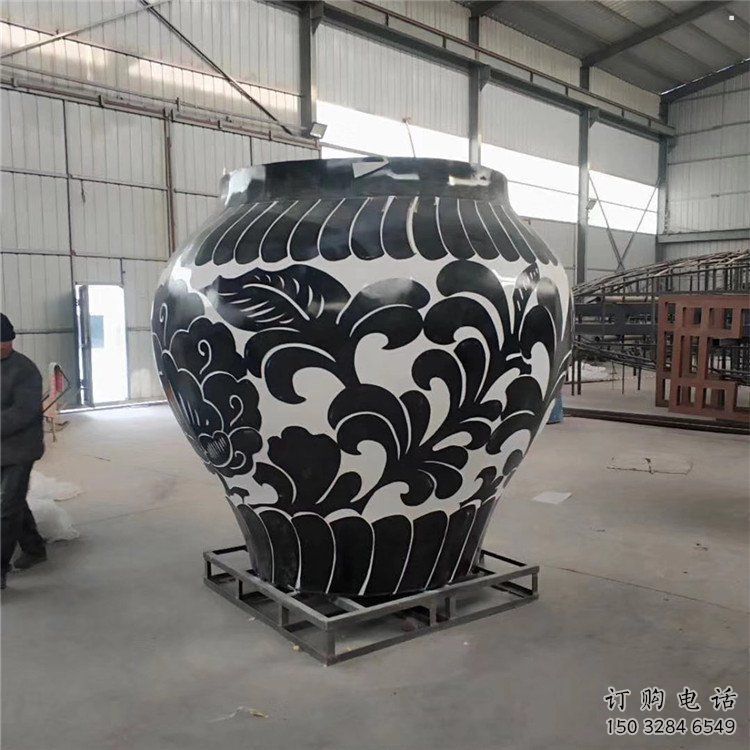 花瓶雕塑制造商，城市雕塑，玻璃鋼花瓶雕塑觀賞型
