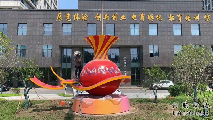 花瓶雕塑精品，景觀構(gòu)件，景觀玻璃鋼花瓶雕塑供求