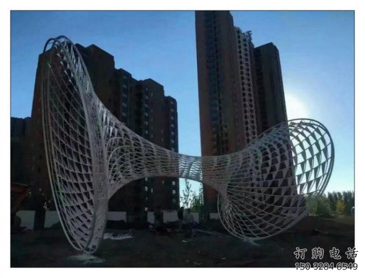 花瓶雕塑制造，歐式風(fēng)格，鏤空花瓶雕塑廠家供給
