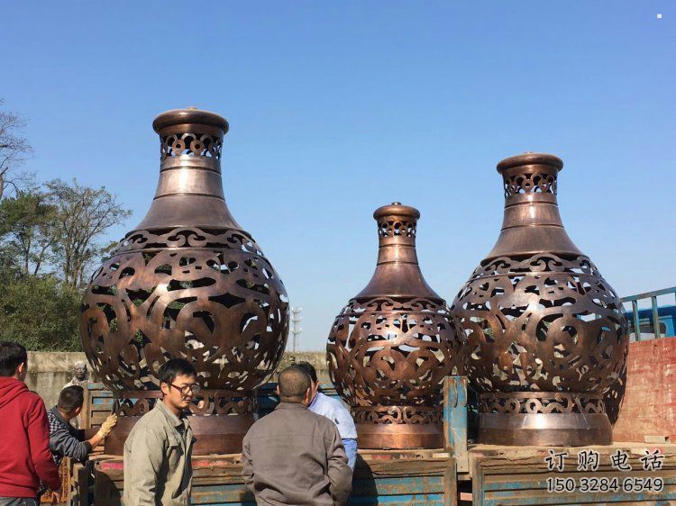 銅花瓶雕塑精選，戶外雕塑，景觀銅花瓶雕塑優(yōu)價(jià)