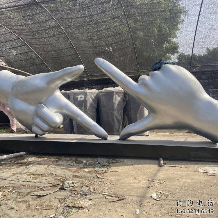 剪刀手雕塑供求，美陳雕塑，不銹鋼剪刀手雕塑制造