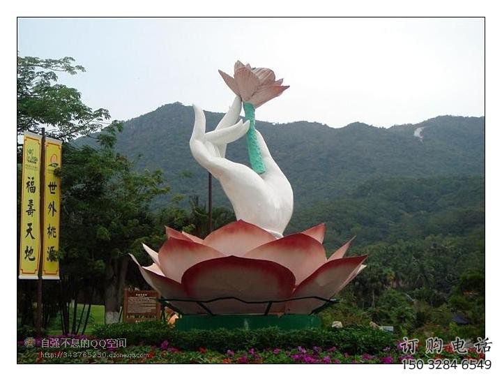 手拈花雕塑，街頭藝術(shù)，不銹鋼手拈花雕塑展品