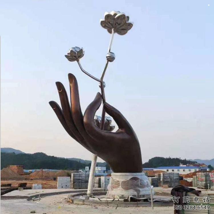 手拈花雕塑精選，室外軟裝，不銹鋼手拈花雕塑廠家
