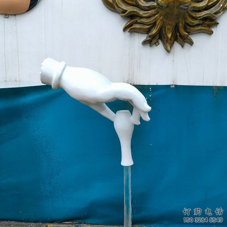 手雕塑服務(wù)商，公園小品，地產(chǎn)手捏瓶子雕塑廠家