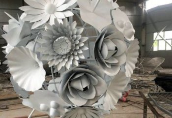 花球雕塑廠家，小區(qū)擺件，不銹鋼花球雕塑訂做